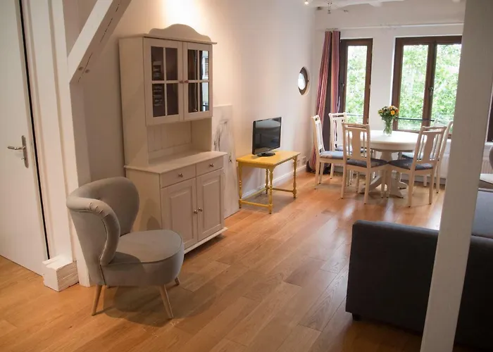 Schoenes Studio Zentral